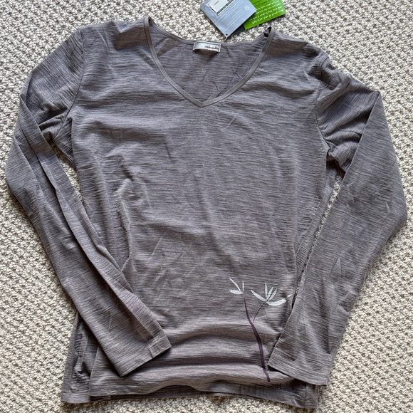 Icebreaker Heather Gray Long Sleeve Silk Weight Women's Top - Picture 4 of 5